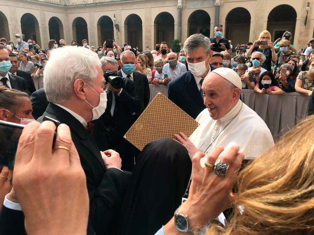 Ha-fallecido-el-Gran-Maestre-de-la-Orden-del-Temple-1